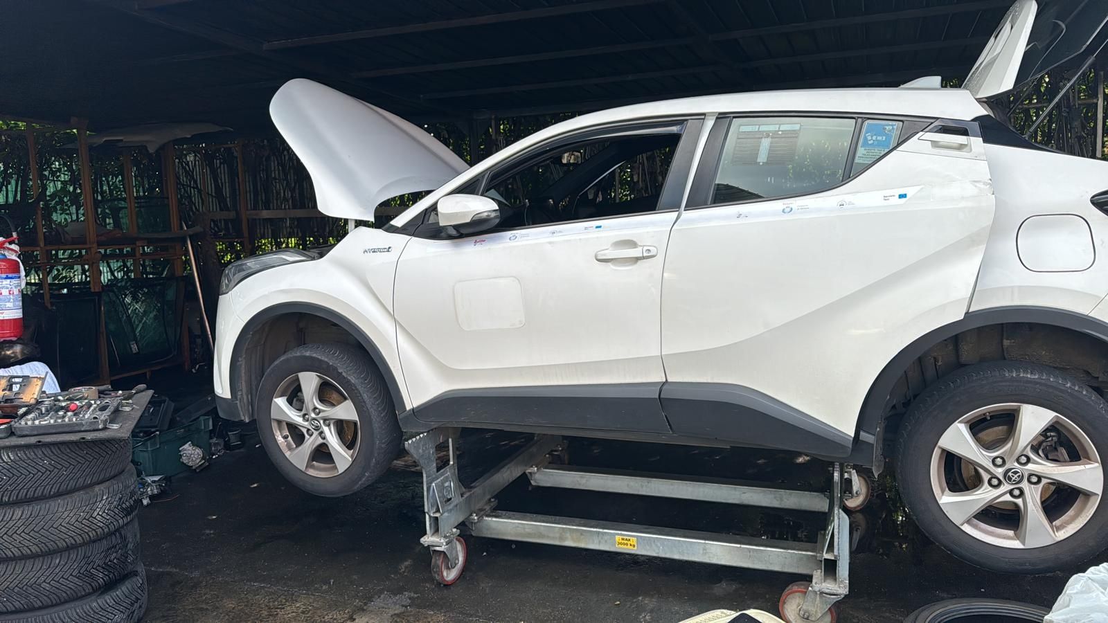 Piese Toyota CH-R 1.8B Hybrid. 2017-2019. Volan stinga