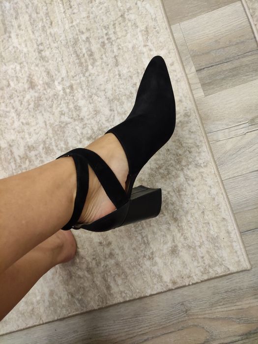 Botine negre piele întoarsă naturală