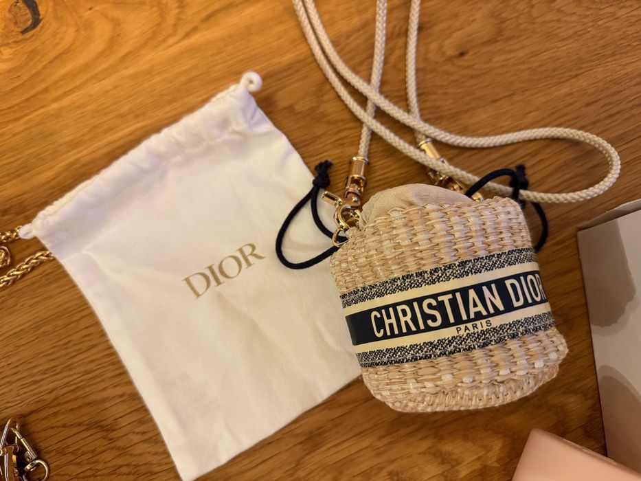 CD Christian Dior оригинална нова малка чантичка
