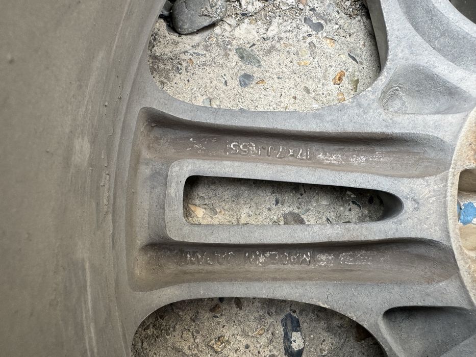 Продам диски с шинами для субару