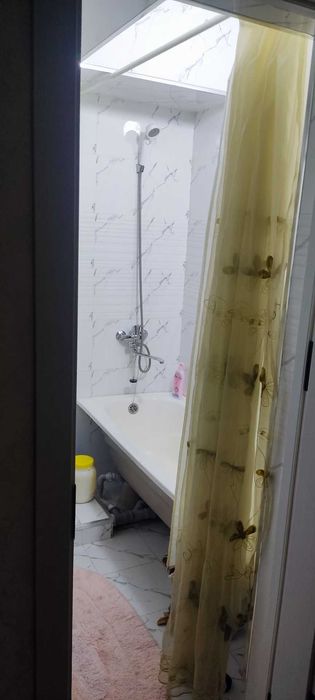 продаётся 3 ком. кв в ЦУМ (м. Космонавты) все комнаты раздельные