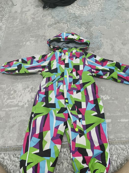 Продам комбинезон осень весна