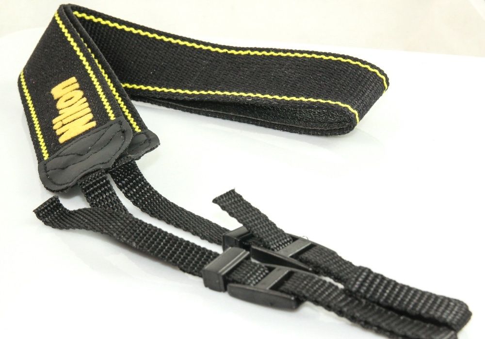 Curea   Nikon universala