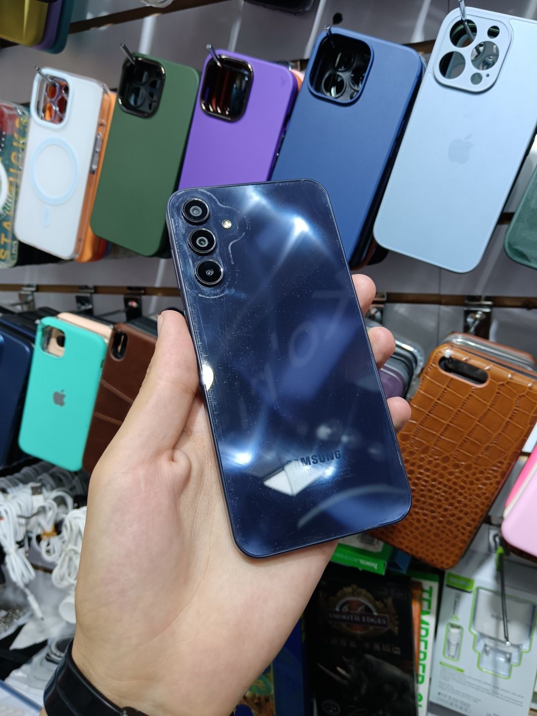 Samsung A15 4/128 ideal