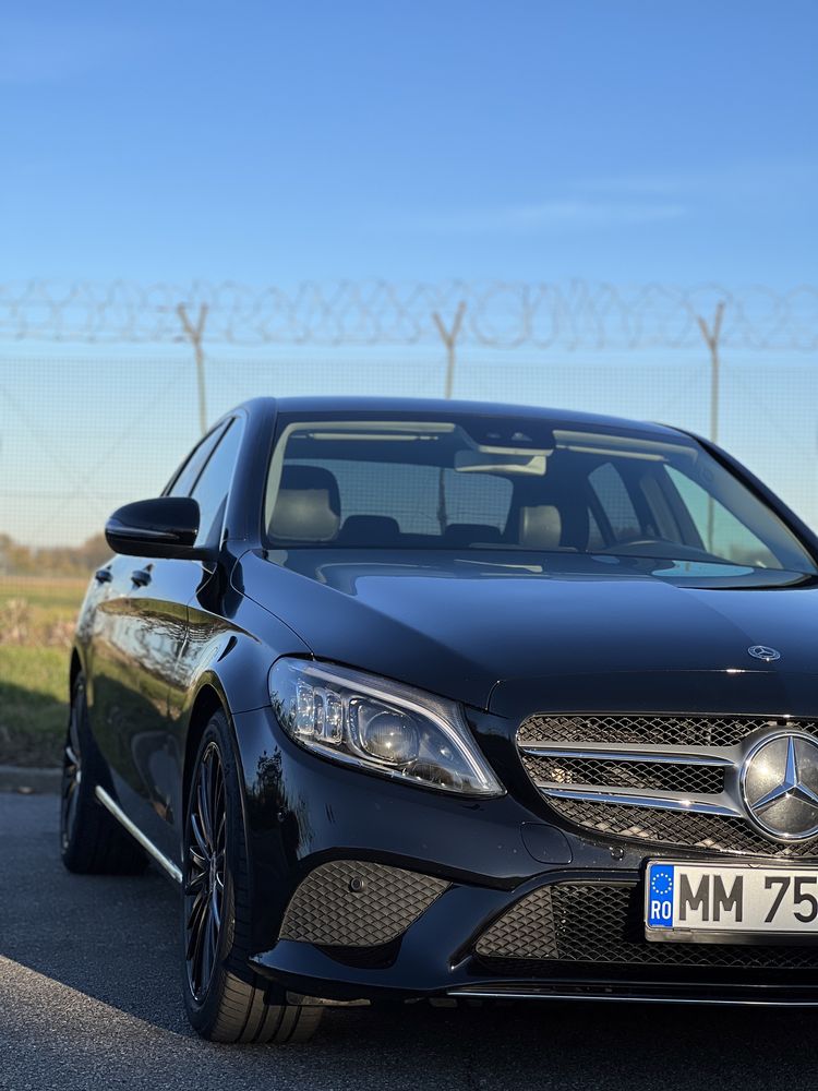 Mercedes C-Class Faruri High Beam 2019