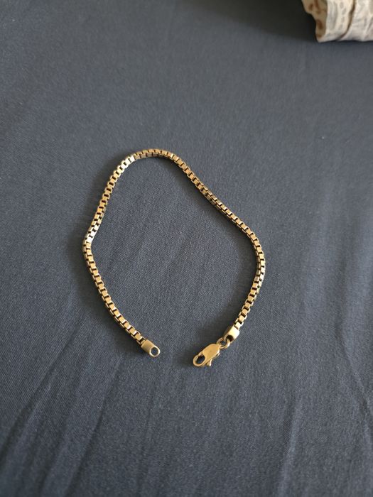 Aur 14 k 585.     .