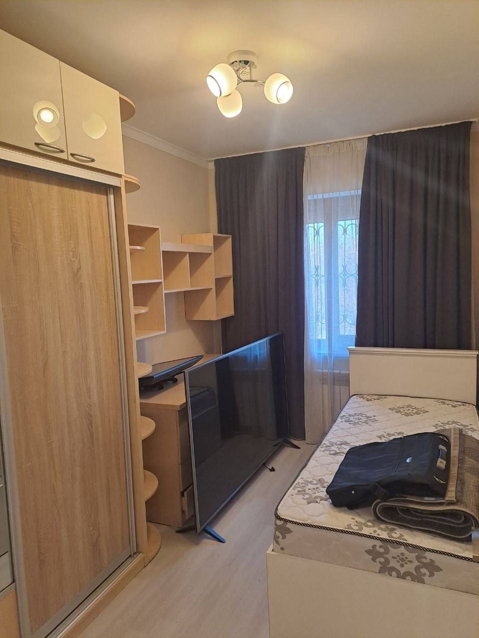 Продаётся квартира Яшнабадский район 4/3/5.90m2