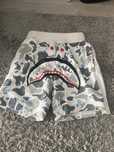Pantaloni bape albi