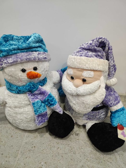 Снежен човек и дядо Коледа