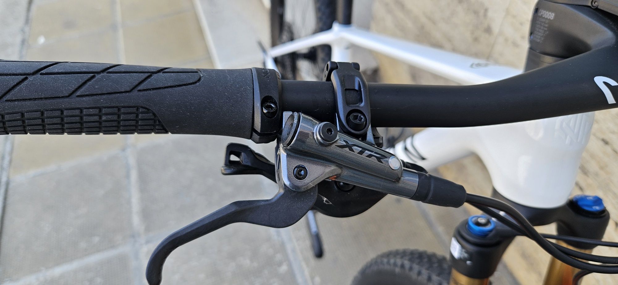 Продавам планински велосипед Canyon Exceed CF SLX LTD MVDP edition XS
