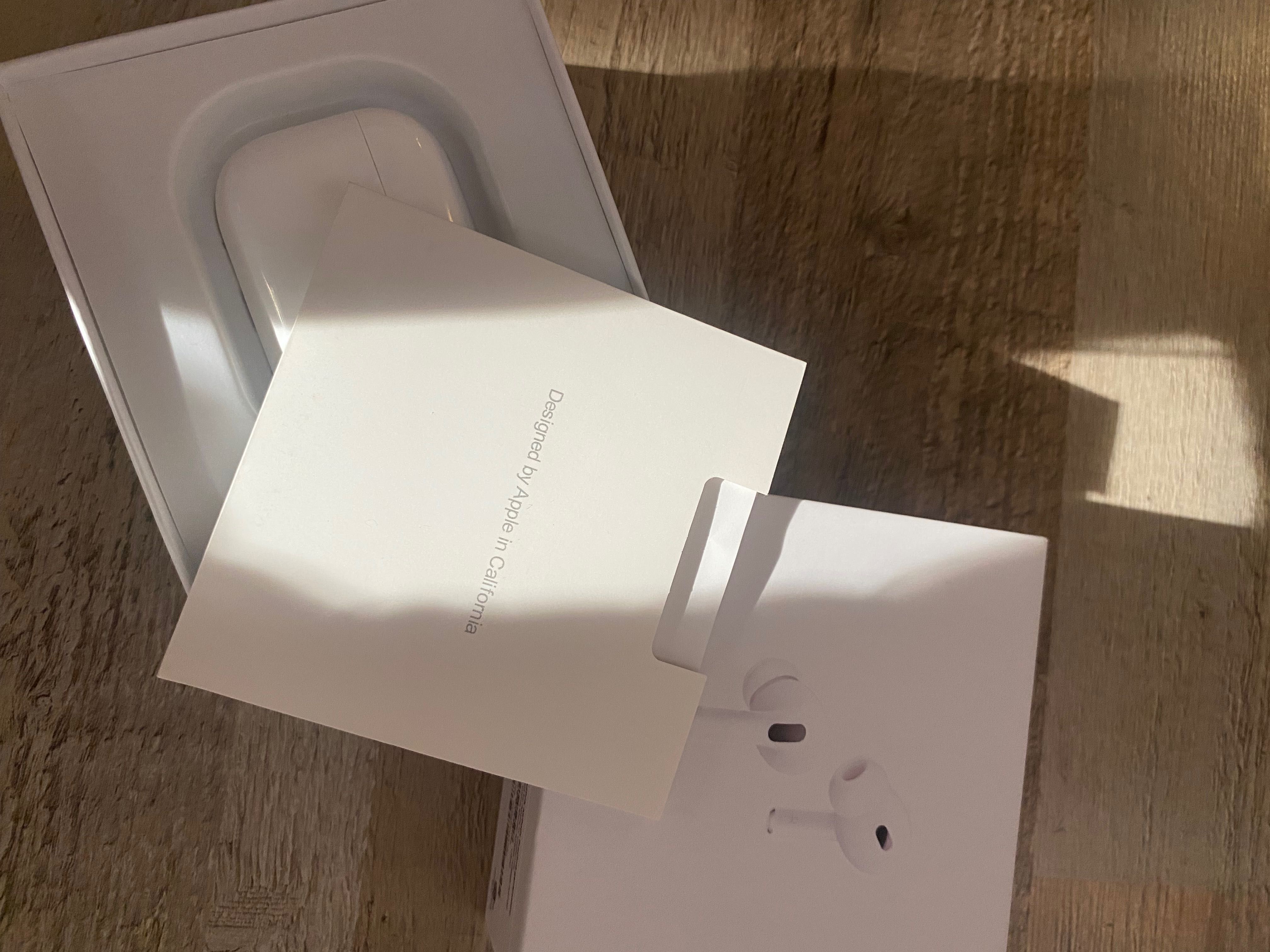 Слушалки AirPods Pro