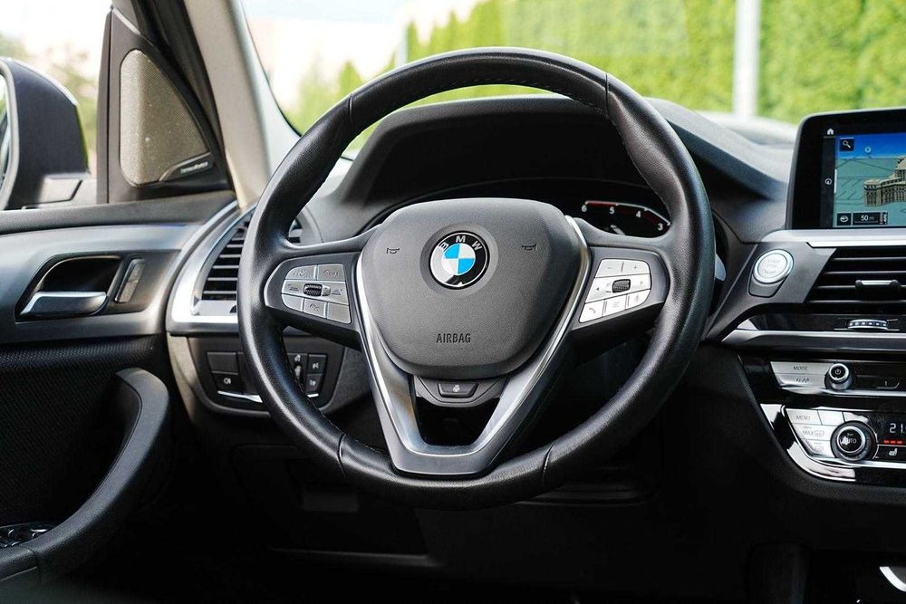 BMW X3  MILD HYBRID Head-up/Camera 360/Adaptiv Led/Webasto