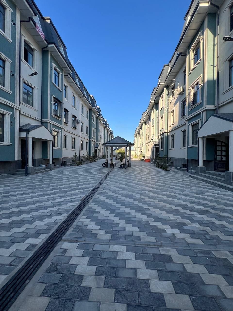 118 kv Dupleks kvartira srochna sotiladi