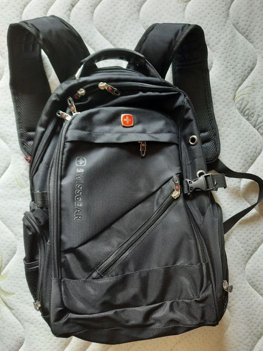 Rucsac New Balance si Swissgear nou !