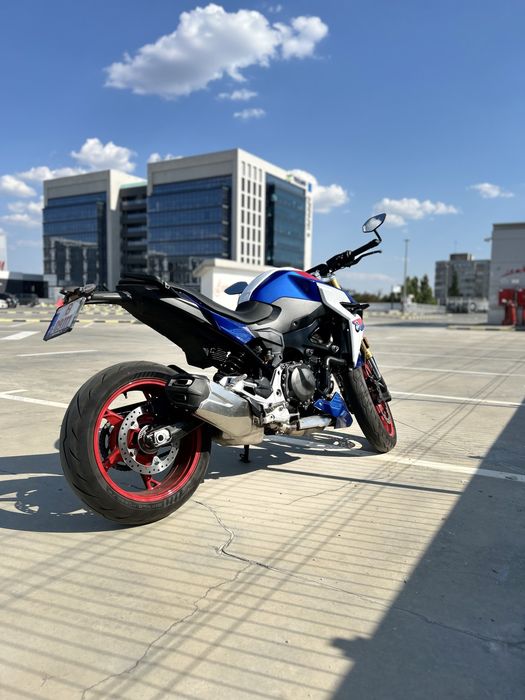 BMW F900R 2025 A2