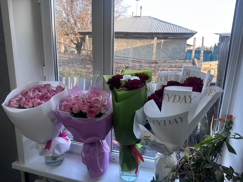 Свежие цветы цены разные