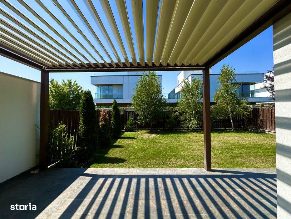 Oxford Gardens | Vila Complet Renovata |  Vedere Spre Padure