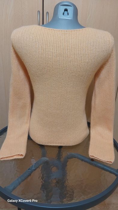 Пуловер. 100% кашмир размер S/XS