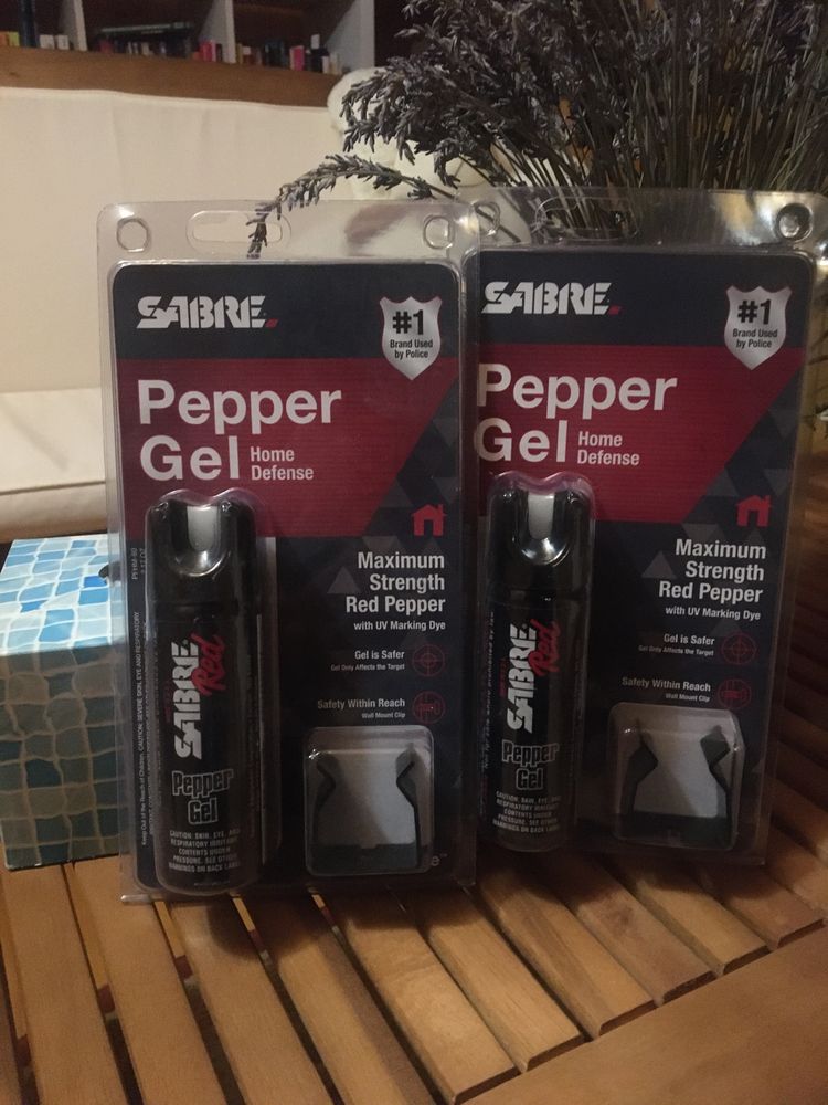 2 sprayuri aparare  Sabre Pepper Gel Home Defense nr 1 Police