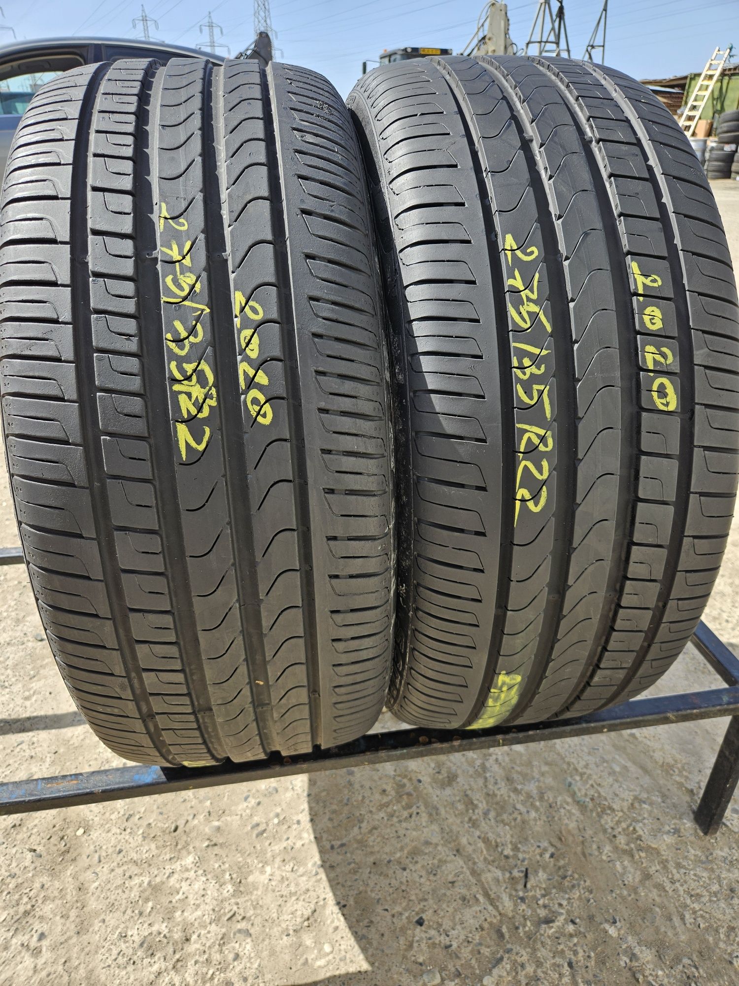Vând 2 anvelope vară 275/35/22 275/35r22 PIRELLI