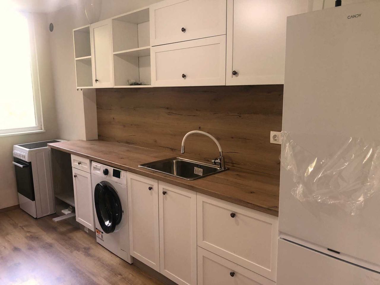 Дава се под наем Офис в София, Център - 80 кв.м за 700 € - Снимка #3