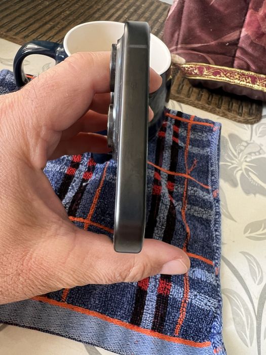 Iphone 15 pro max. Icloud. For parts