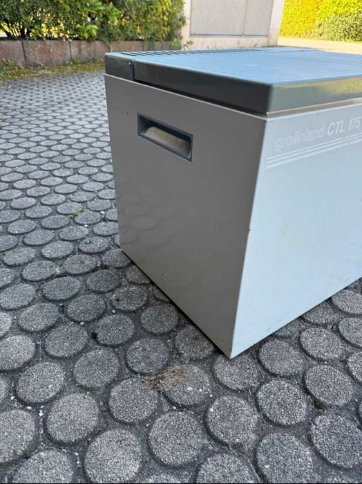 Хладилна ракла "Sibir" 33л- Газ, 12v, 220v