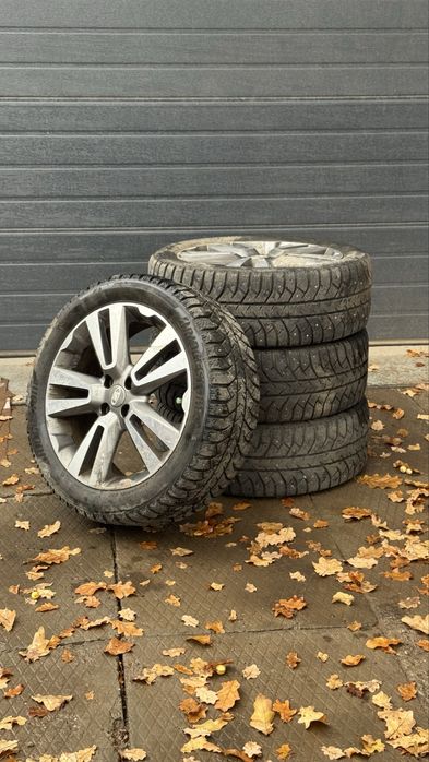 R17 Vesta зимние в сборе