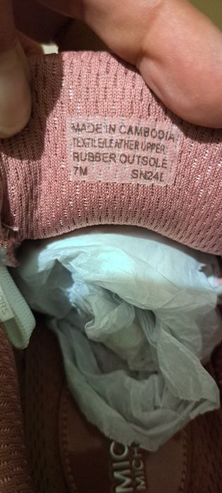 Нови оригинални сникърси Michael Kors