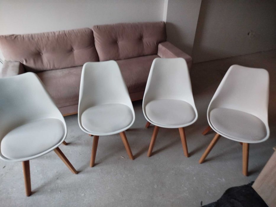 Пълно бзавеждане: хладилник, канапе, маса+4 стола, TV-шкаф+скрин+шкаф