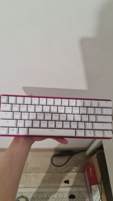 HyperX origins 60% red switch