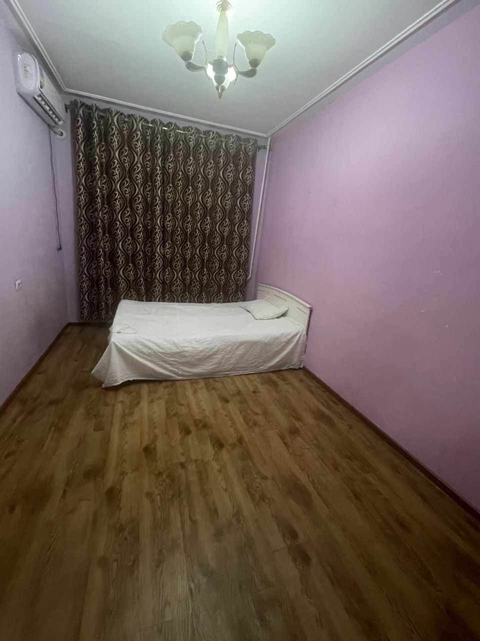 Продам 2 ком юнусабад 12 квартал