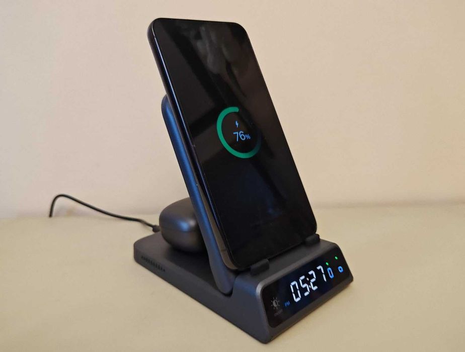 Зарядна станция 4 в 1 за смартфон Samsung и други