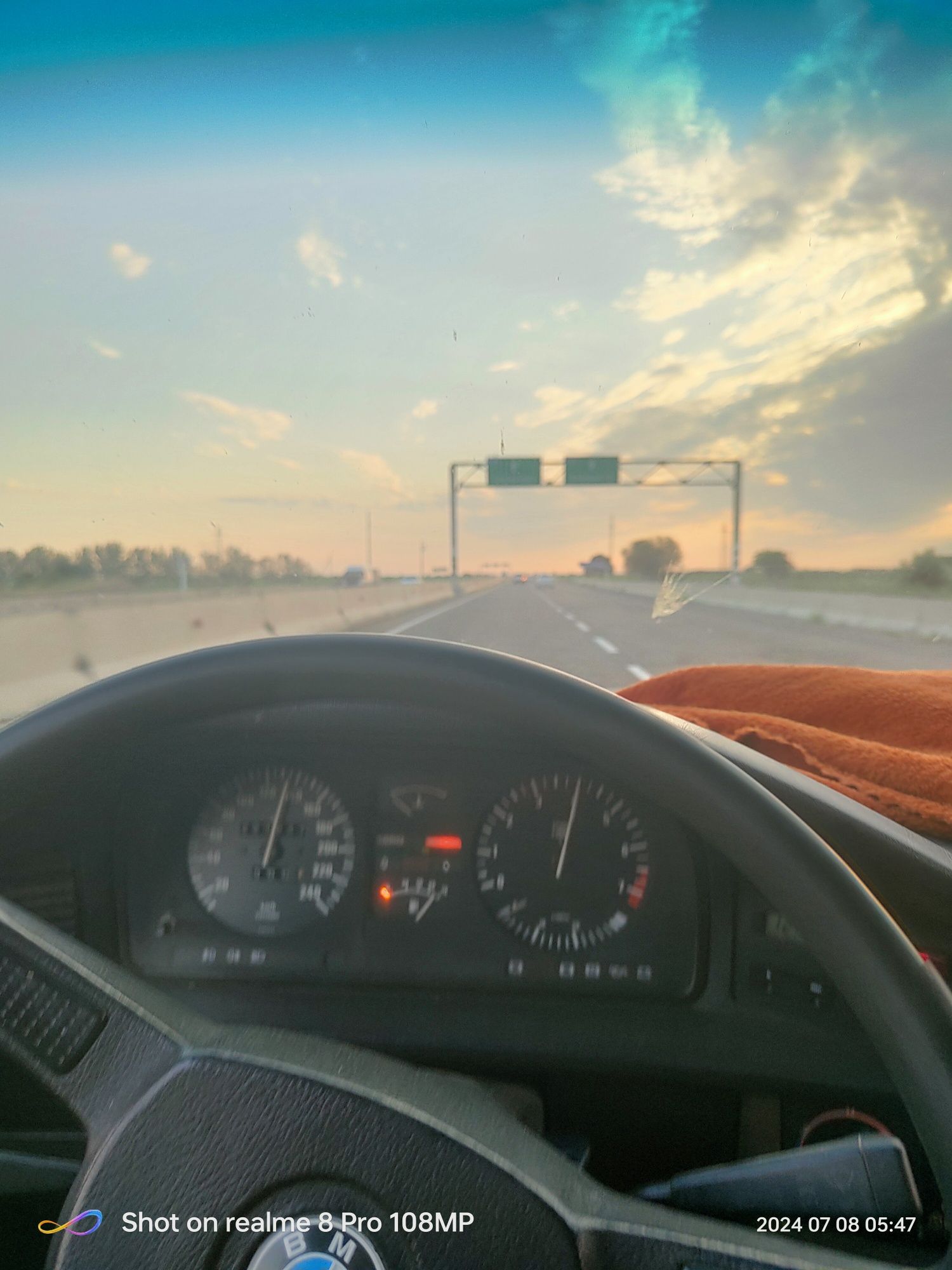 bmw e  28 525.ktdghj
