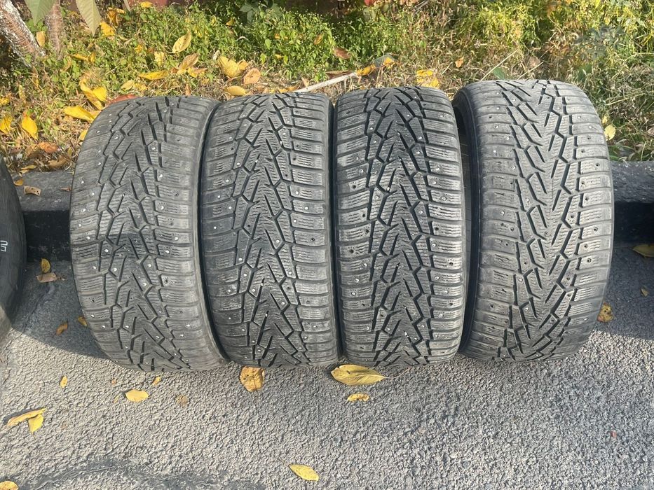 Продам комплект колес 255/35r20