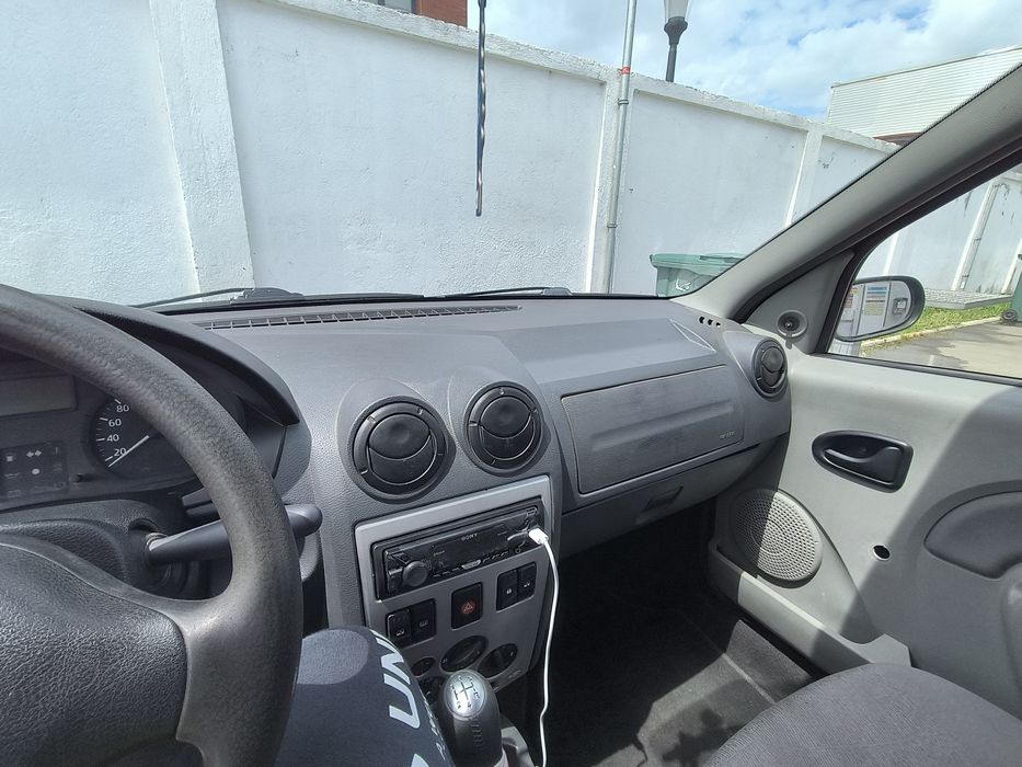 Vand Dacia Logan 1.5dci 2007 sau schimb cu moto