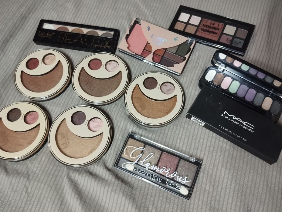 Тени для век по 800.