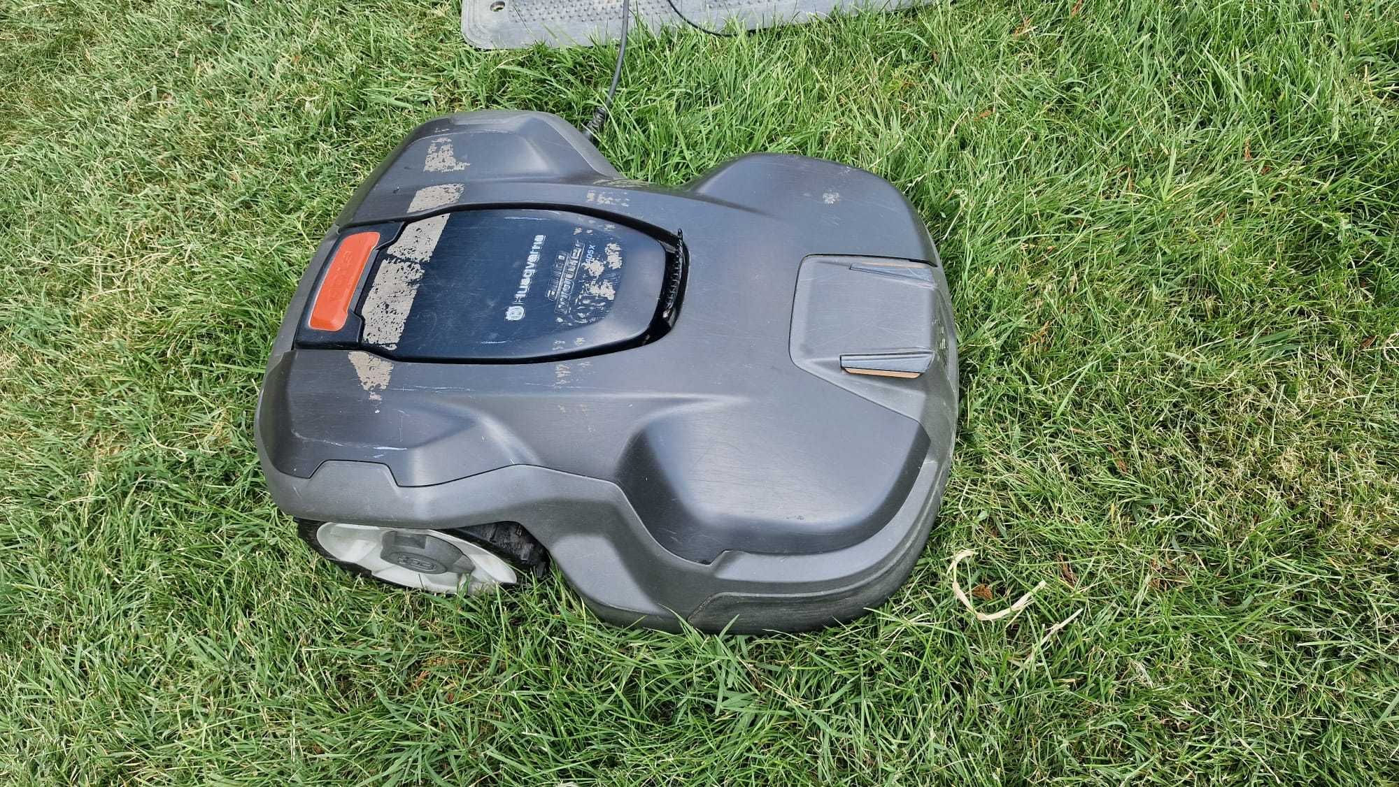 Ofertă robot de tuns gazon Husqvarna Automower 405X!