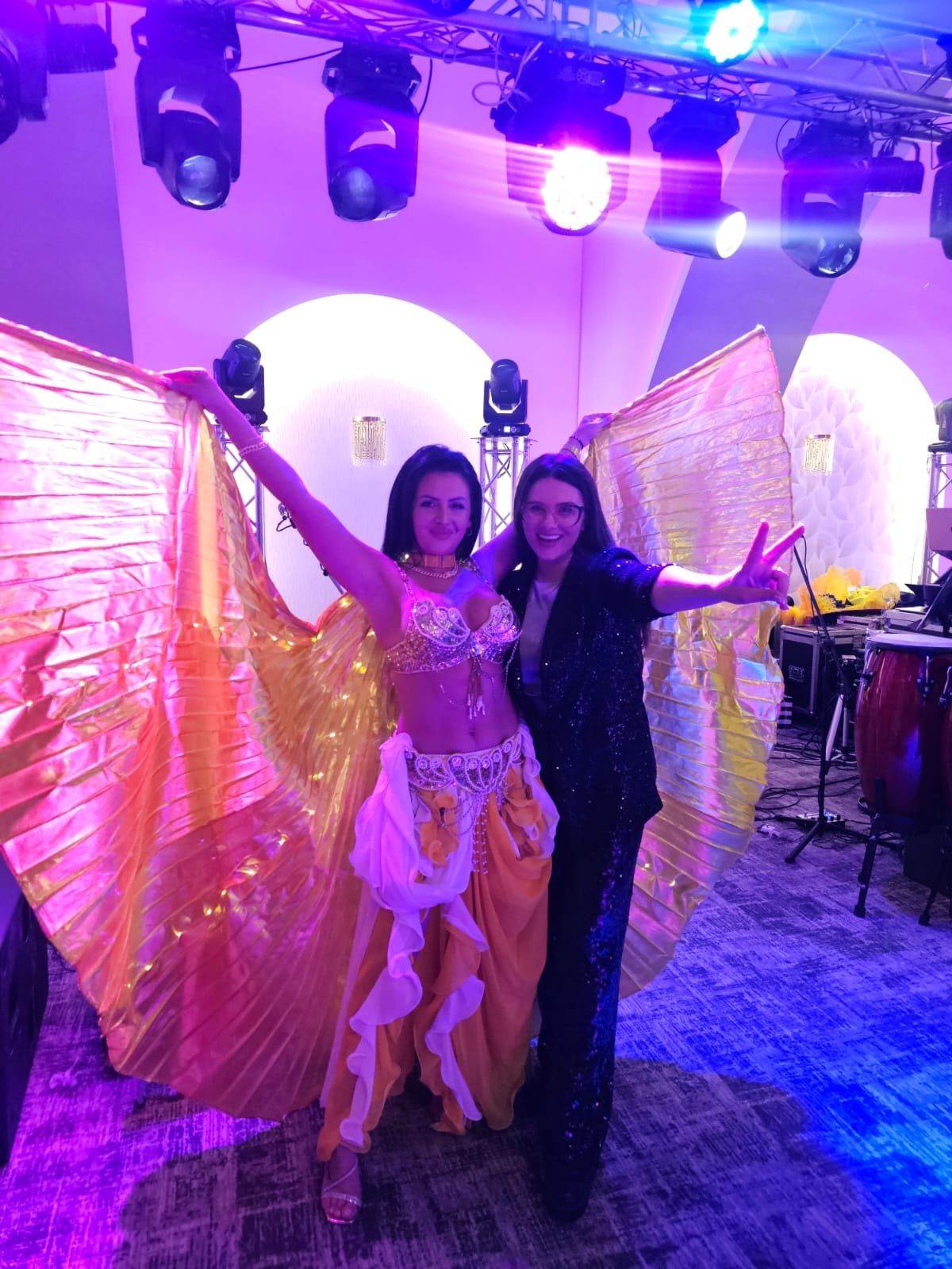 Dansatoare oriental belly dance