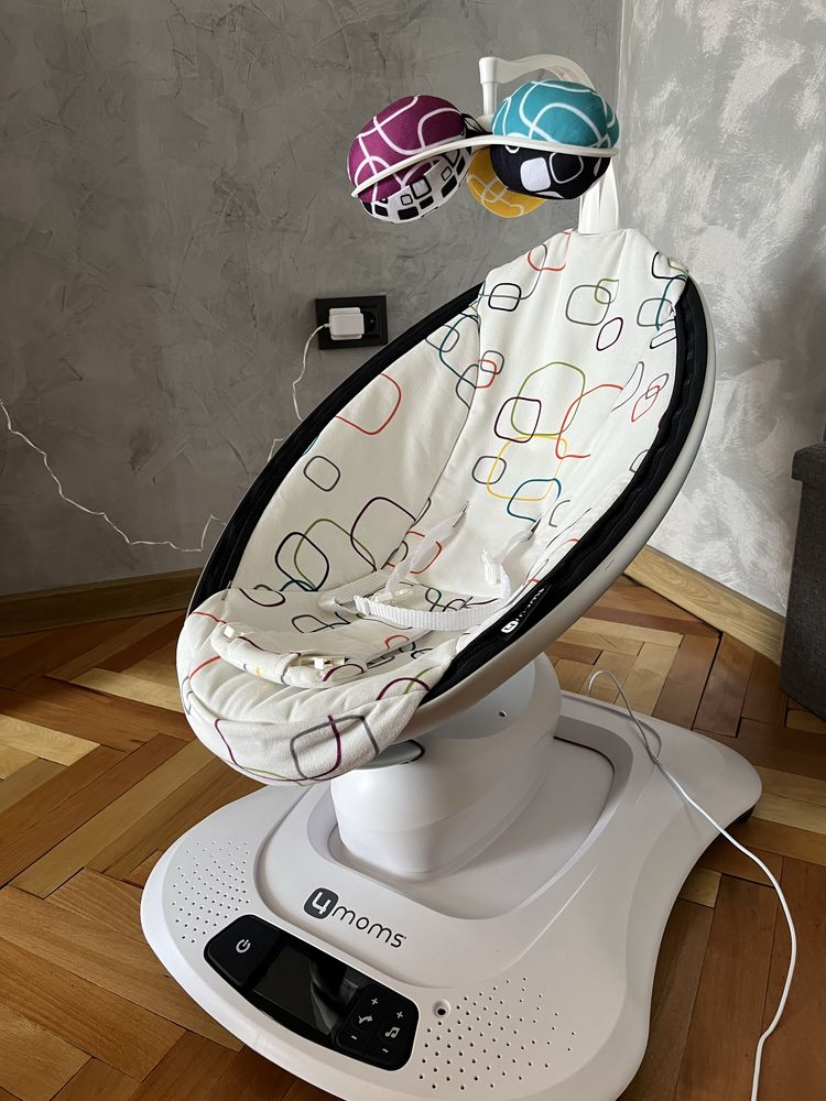Електрическа люлка 4moms 4.0
