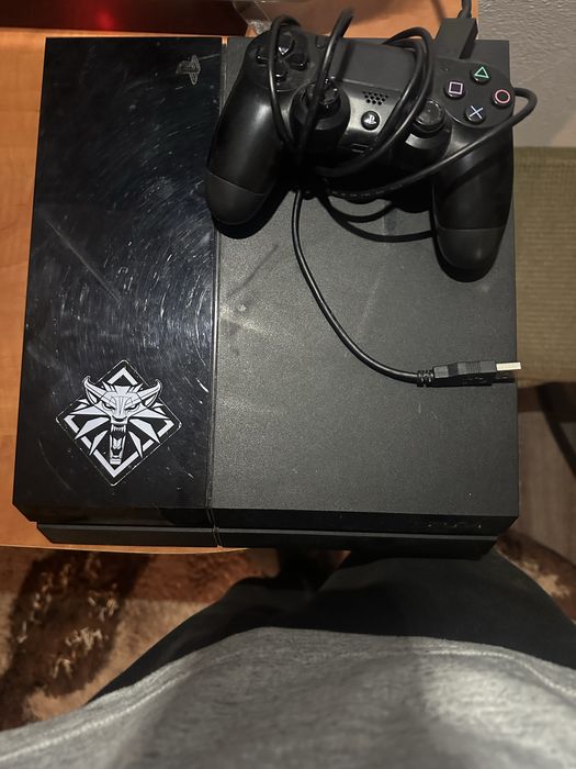 Vand ps4, nu il mai folosesc
