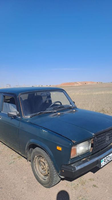 Продаётся машина.