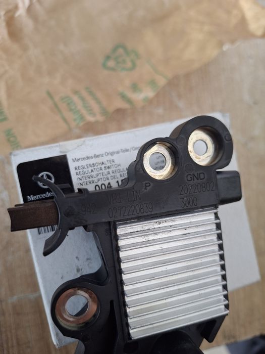 Реле регулатор за алтернатор Мерцедес