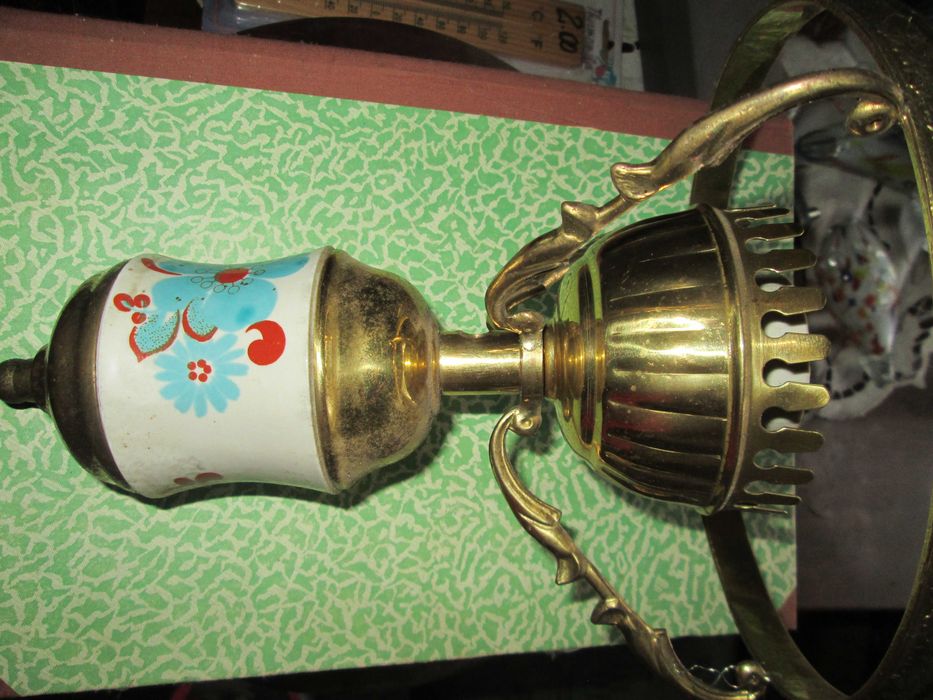 Candelabru alama, sticla, portelan vechi