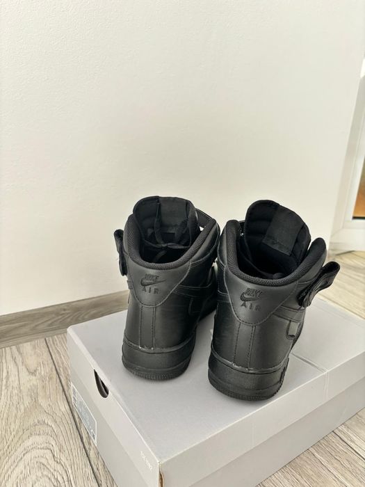 Vand Air Force 1 Mid 07' negrii