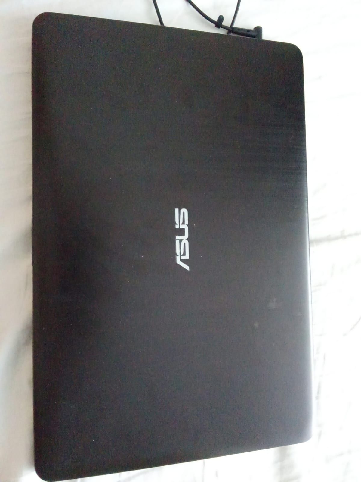 Ноутбук Asus corel i3