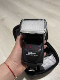 Blit Nikon SB-700 Speedlight NOU