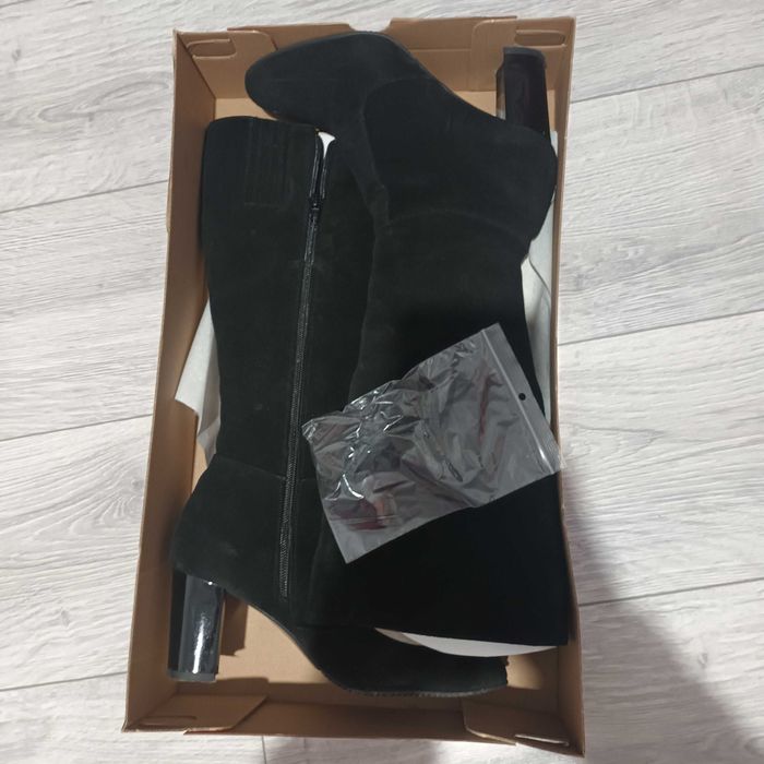 Vand CIZME CU TOC, 37, piele intoarsa, negru antracit