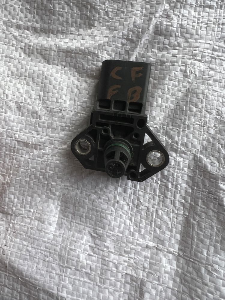 Senzor presiune aer supraalimentare cod motor cffb 0 281 002 977