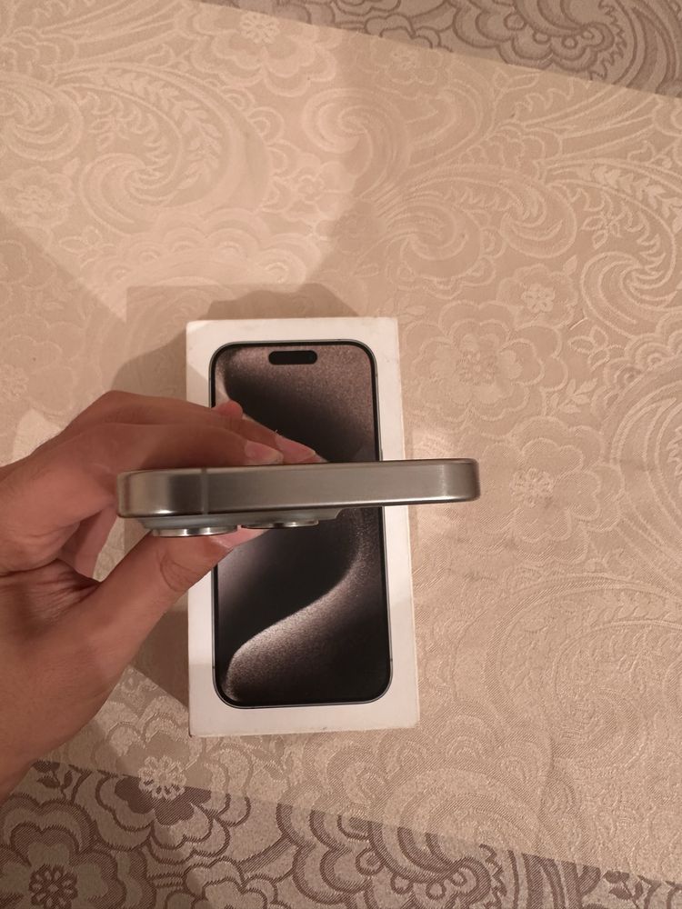 Iphone 15 pro sim+esim